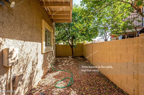 10251 12th Pl, Phoenix AZ 85020-1641 exterior