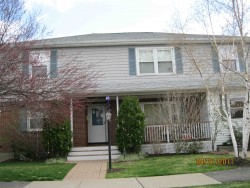 32 Colonial Ave, Newton, MA 02460-1215
