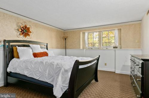 62 Kenwood Dr, Erial NJ 08081-4217 exterior