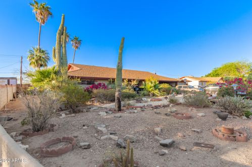 1628 Euclid Ave, Phoenix, AZ 85042-8056