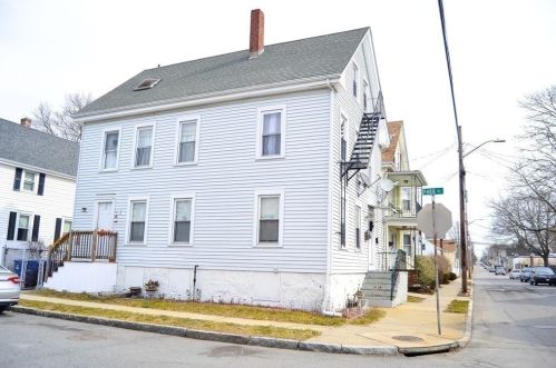 219 St, New Bedford MA 02740-4133 exterior