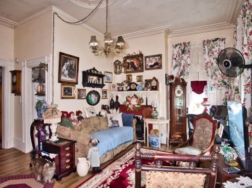 56 6th St, New Bedford MA 02740-6118 exterior