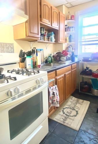 345 Earle St, New Bedford MA 02746-5806 exterior