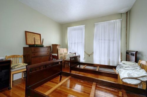 488 Park Ave, Worcester MA 01610-1223 exterior