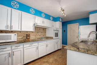 3902 State Ave, Phoenix, AZ 85051-8125