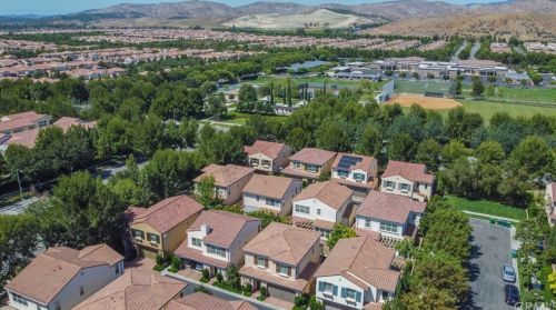 32 Larkfield, Irvine CA 92620-2140 exterior