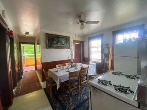 175 Perry Ave, Worcester MA 01610-2049 exterior