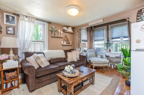 204 Sandwich St, Plymouth MA 02360-2424 exterior