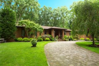10 Lambs Ln, Cresskill NJ  07626-2250 exterior