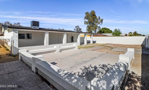 8219 25 St, Phoenix AZ 85042-7019 exterior