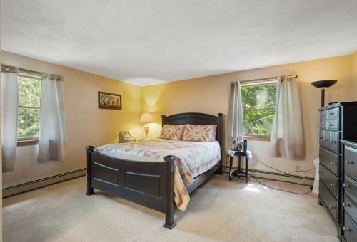 2 Jonathan Rd, Burlington MA 01803-1414 exterior