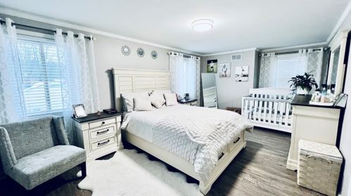 11 Grove Ave, Montgomery MA  01085-1308 exterior