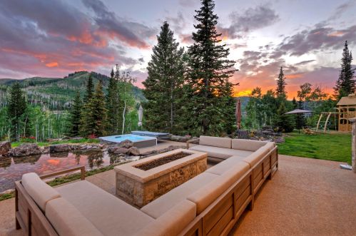 216 White Pne Cyn Rd, Park City UT 84060-6514 exterior