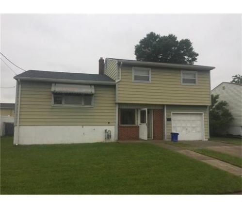 47 Orchard St, Carteret, NJ 07008-1239