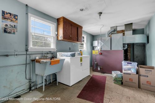 267 Rumson Rd, Little Silver NJ 07739-1657 exterior