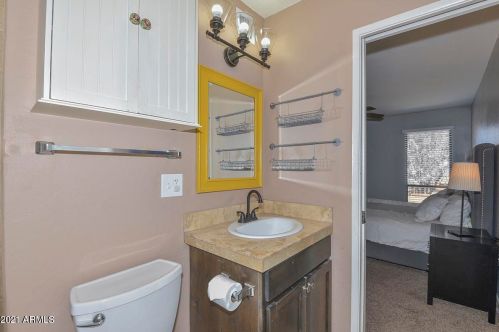 2206 Cambridge Ave, Phoenix AZ 85006-1415 exterior