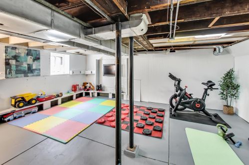 3325 Kenilworth Ave, Forest View IL 60402-1661 exterior