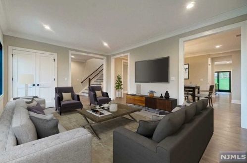 158 Magnolia Ave, Tenafly NJ  07670-1828 exterior