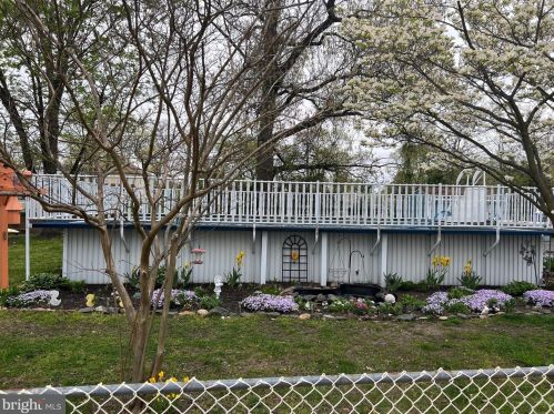 623 Wesley Ave, West Deptford NJ 08063-1247 exterior