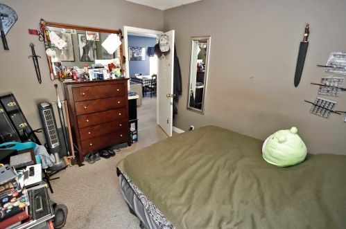 10 Viall St, New Bedford MA 02744-2505 exterior