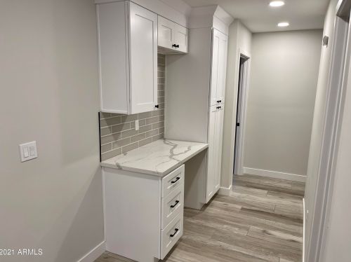 2501 Beryl Ave, Phoenix AZ  85028-3714 exterior