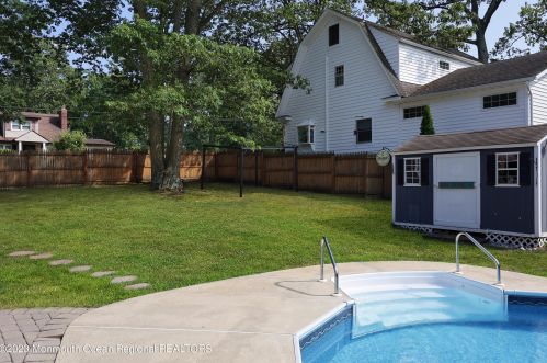 201 Knox Ave, Tinton Falls NJ 07724-2248 exterior