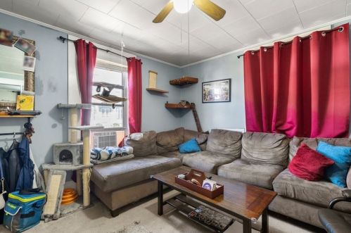 32 Warner St, Gloucester MA 01930-2841 exterior