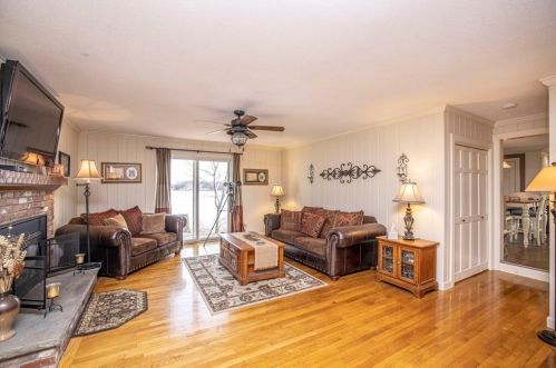 19 Over Jordan Rd, Wareham MA 02571-2414 exterior