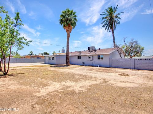 5526 Clarendon Ave, Phoenix AZ 85033-4118 exterior