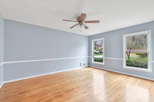 4934 Leeds Ct, Atlanta GA exterior