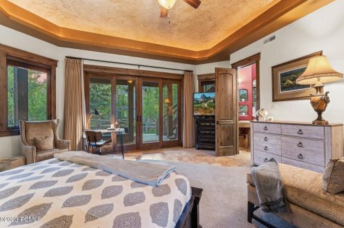 2702 Est Dr, Park City UT 84060-6878 exterior