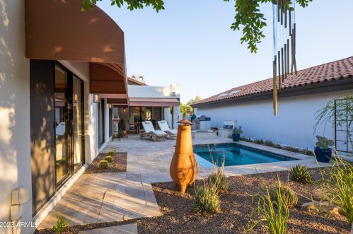 6184 28th Pl, Phoenix AZ  85016-2156 exterior