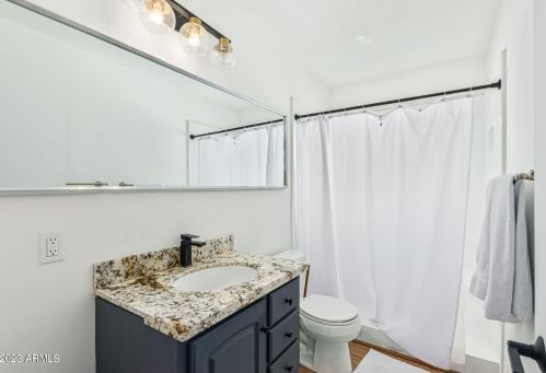 1819 45th St, Phoenix AZ 85032-2387 exterior