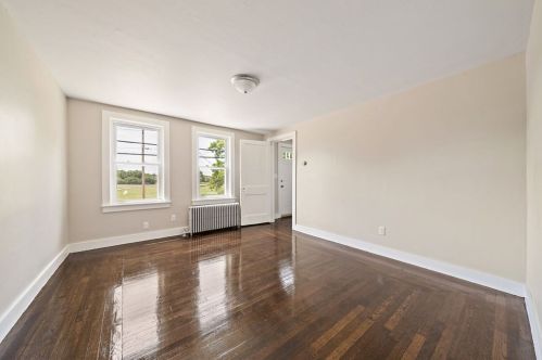 210 Hart St, Taunton MA  02780-6945 exterior