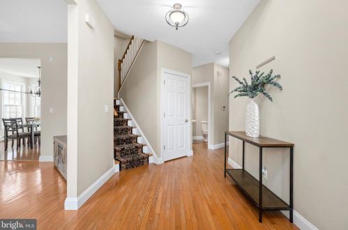 71 Mill Ln, Columbus NJ 08022-1940 exterior