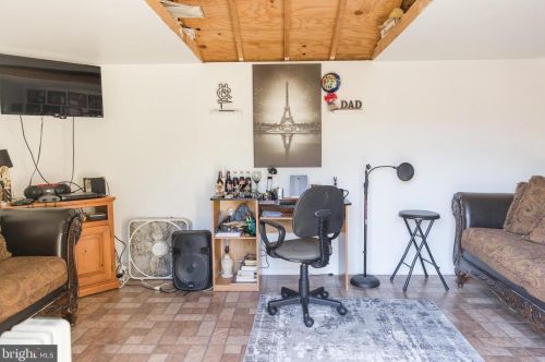 310 Columbia Blvd, West Deptford NJ 08063-1203 exterior