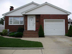 27 Colonial Ave, Newton, MA 02460-1214