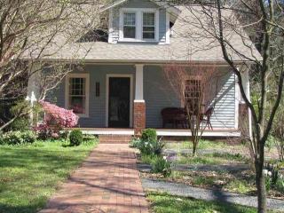 2315 Huron St, Durham, NC 27707-1913