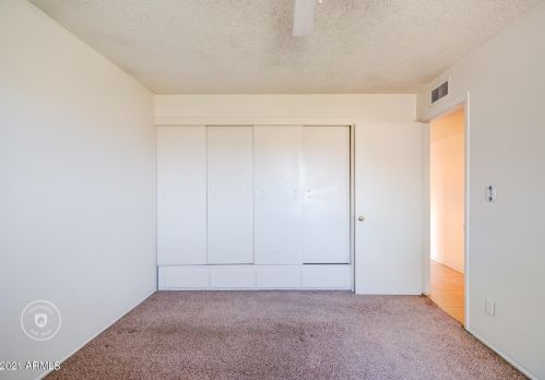 6243 Camelback Rd, Phoenix AZ 85033-1534 exterior