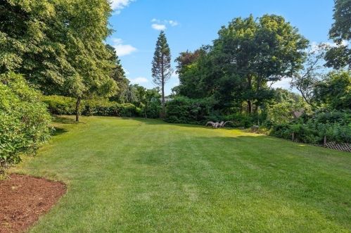 121 Warren Ave, Plymouth MA 02360-2427 exterior