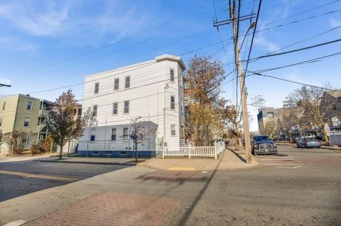 222 Clark Ave, Chelsea MA 02150-2514 exterior