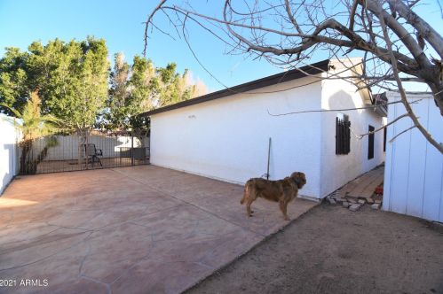 1932 Alta Vista Rd, Phoenix AZ 85041-5443 exterior