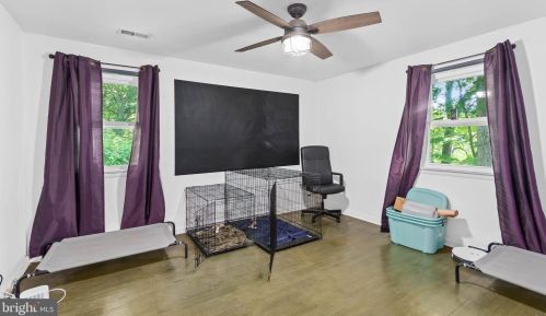 716 Creek Ln, West Deptford NJ 08051-1631 exterior