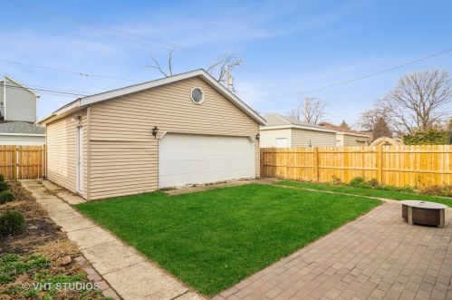 1508 Oak Park Ave, Forest View IL 60402-1339 exterior