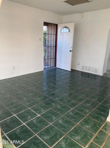 6010 4 Ave, Phoenix AZ 85041-5746 exterior