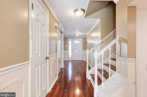 6645 Windsor Ct, Columbia MD 21044-4147 exterior