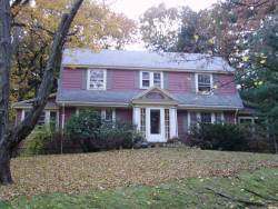 135 Kirkstall Rd, Newton, MA 02460-2245