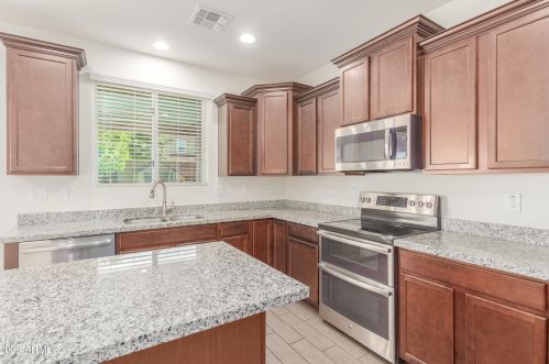 817 Constance Way, Phoenix AZ  85042 exterior