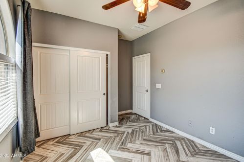 4217 73 Dr, Phoenix AZ 85033-2512 exterior