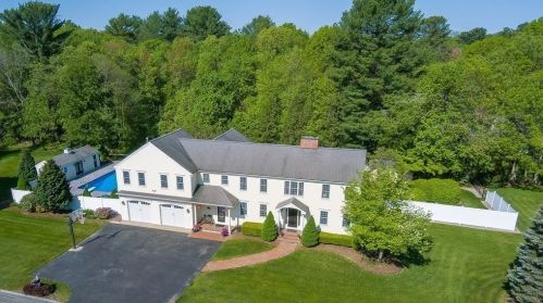 15 Tabway Ln, East Bridgewater, MA 02324-2250